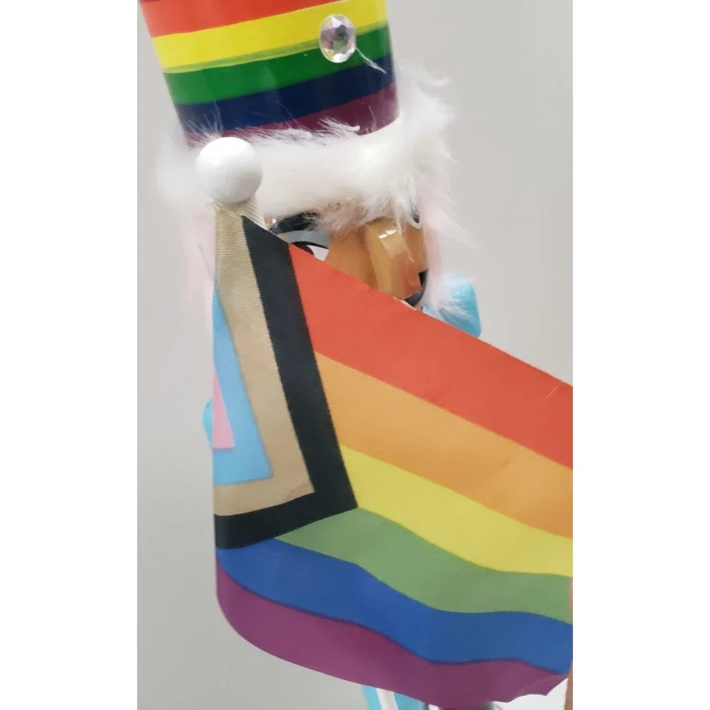 Wooden Christmas Nutcracker,14